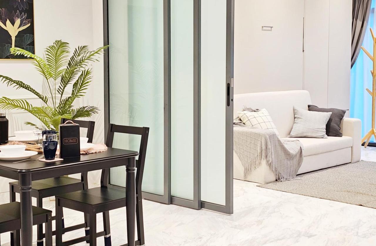 Apartment Eaton Klcc 伊顿公寓 *