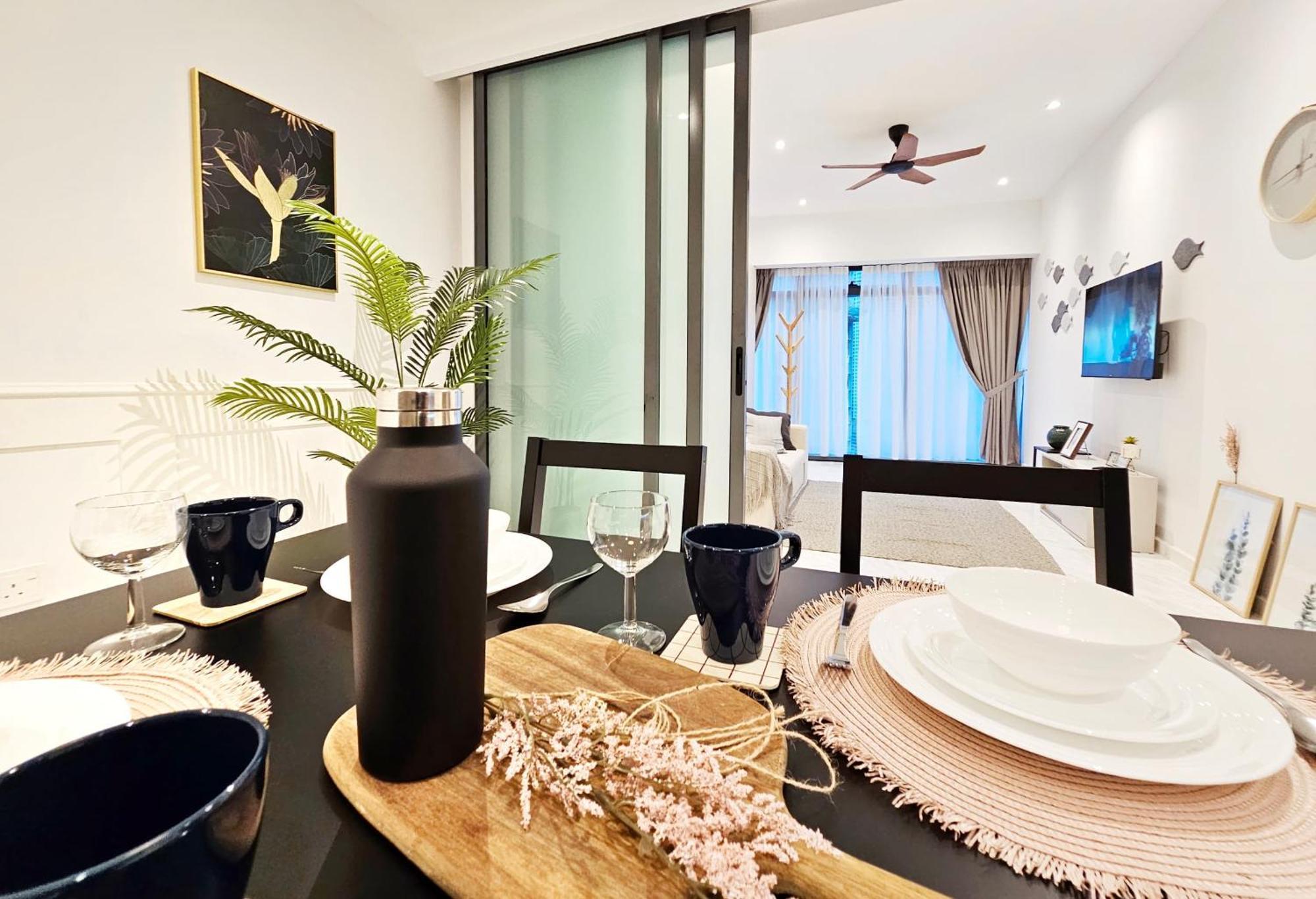 Apartment Eaton Klcc 伊顿公寓 *